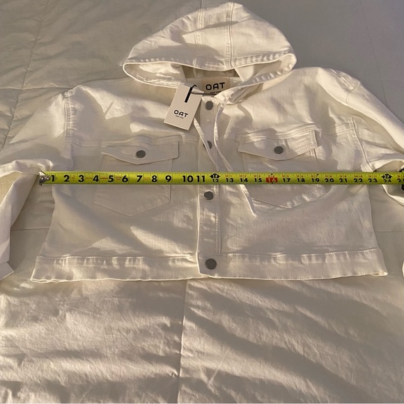 White Cropped Jean Jacket with Hood - Picture 6 of 12